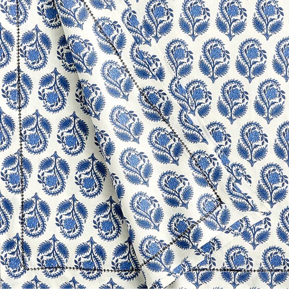 NWT J. Crew Limited Edition Linen Tablecloth - Picture 2 of 6